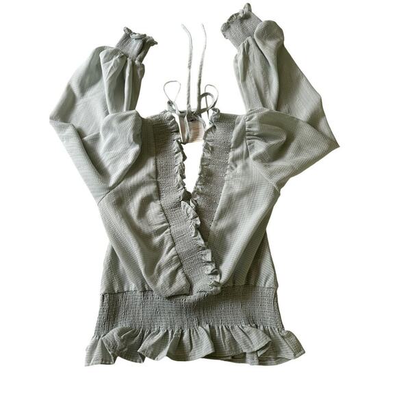 New Blue Pepper ruffled lite green pastel blouse. - Picture 7 of 8